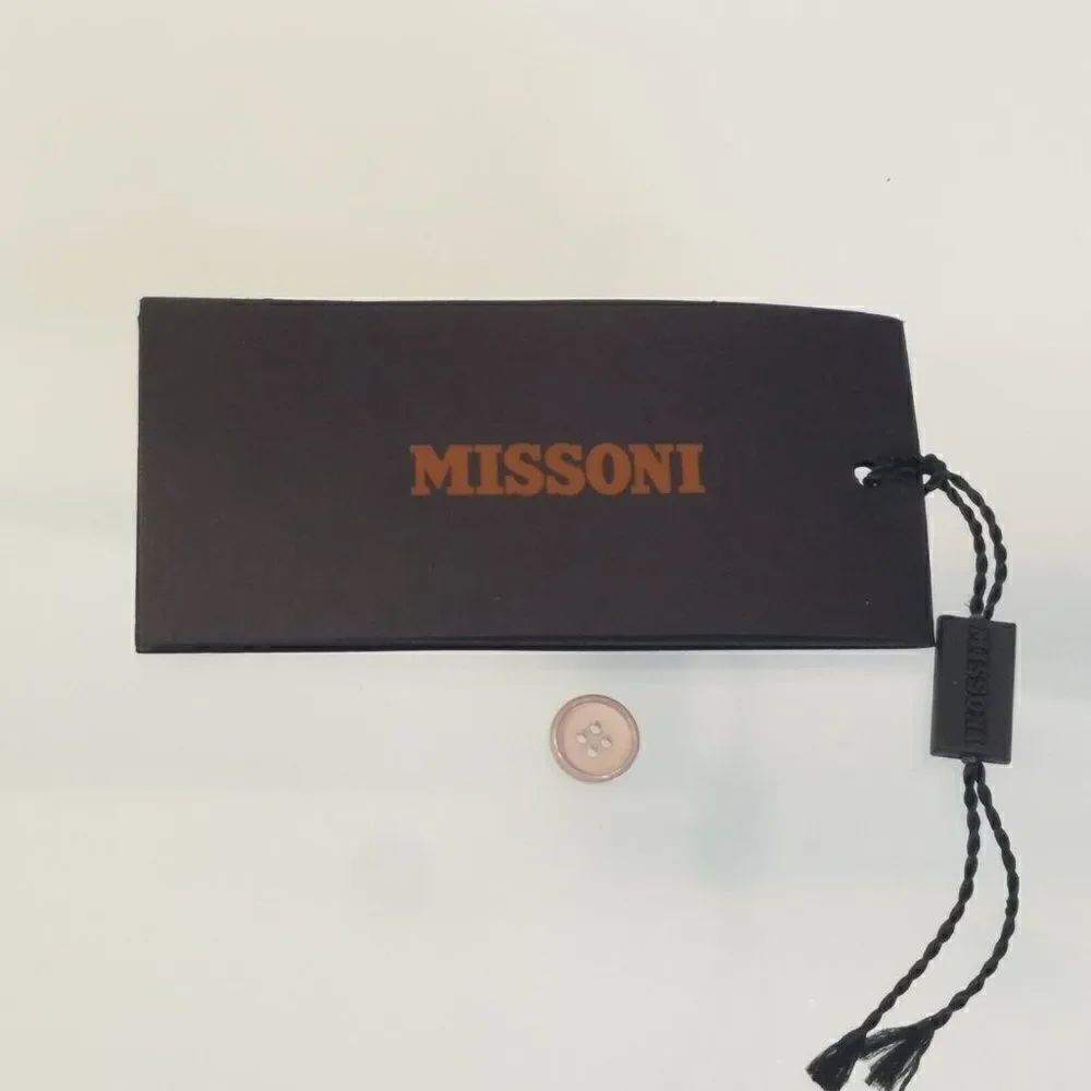Missoni Replacement Button 4 Hole Gray Plastic Button - Picture 6 of 8